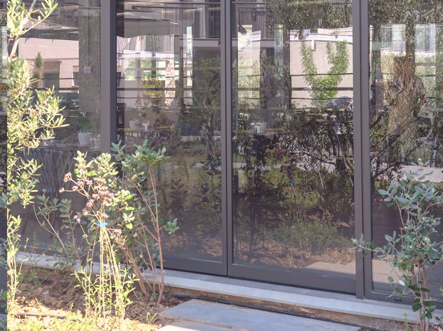 Αυτόματες Γυάλινες Πόρτες Πάσχος Art of Glass